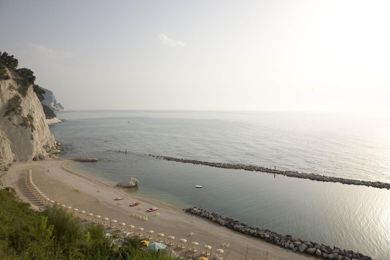Hotel Eden Gigli Numana Εξωτερικό φωτογραφία